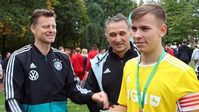 然而在镜头 然而在镜头